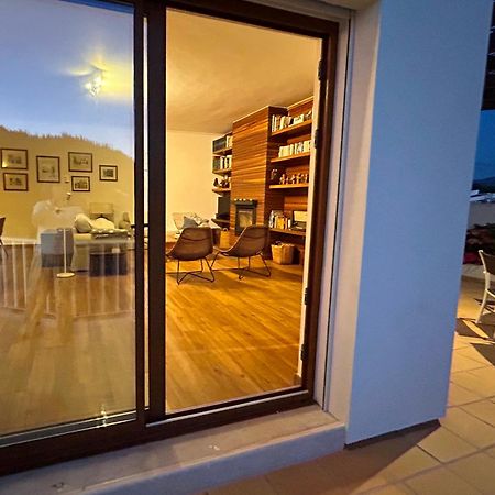 Colares Beach House, Pool Child Friendly 외부 사진