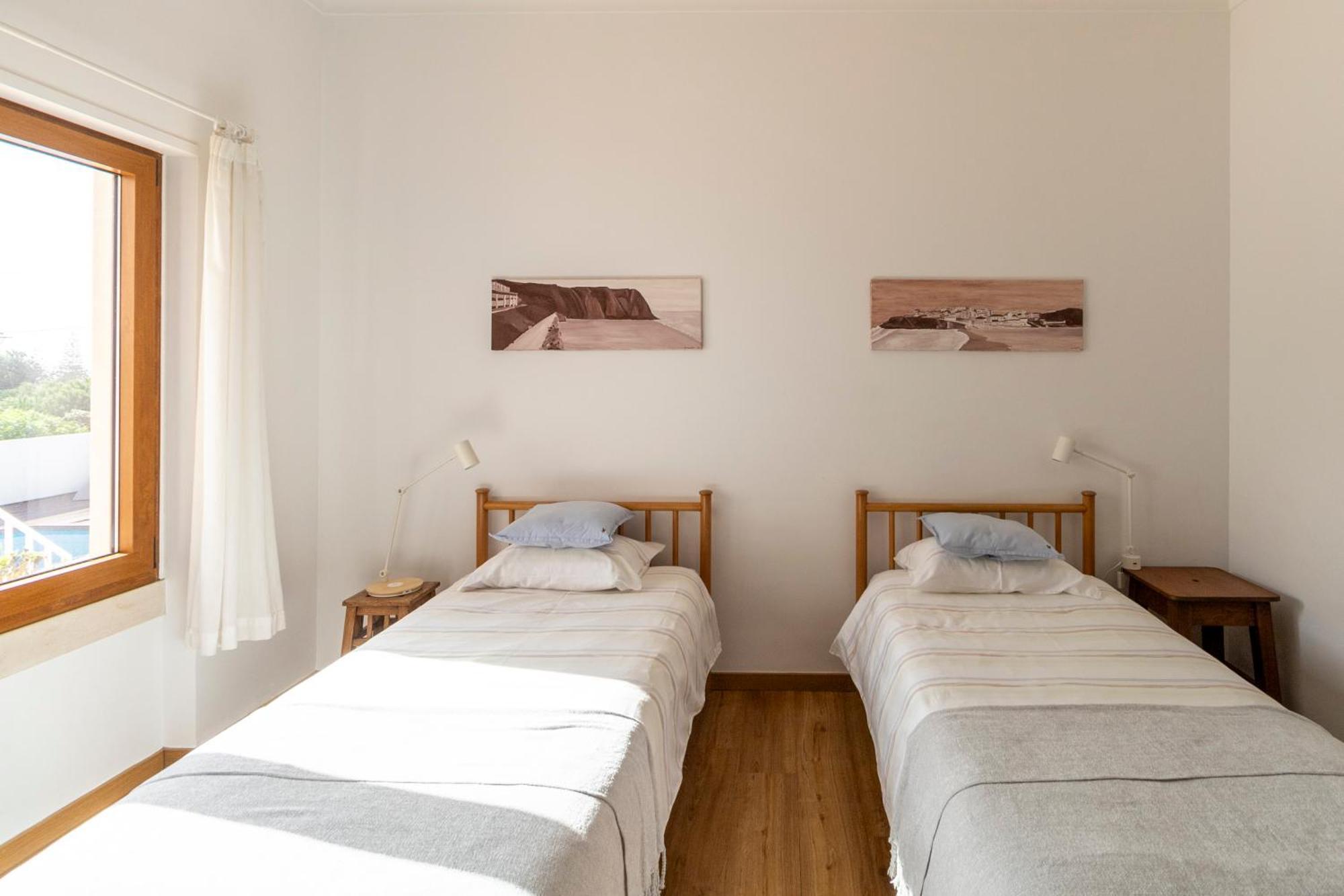 Colares Beach House, Pool Child Friendly 외부 사진