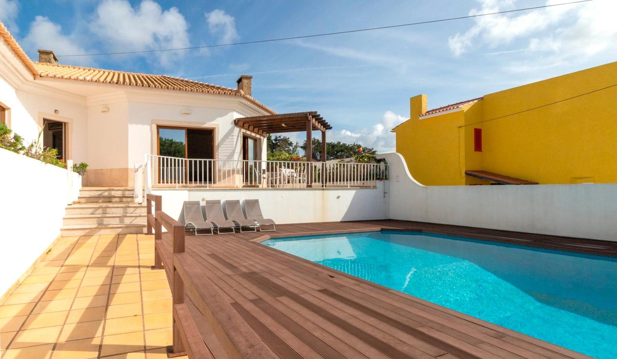 Colares Beach House, Pool Child Friendly 외부 사진