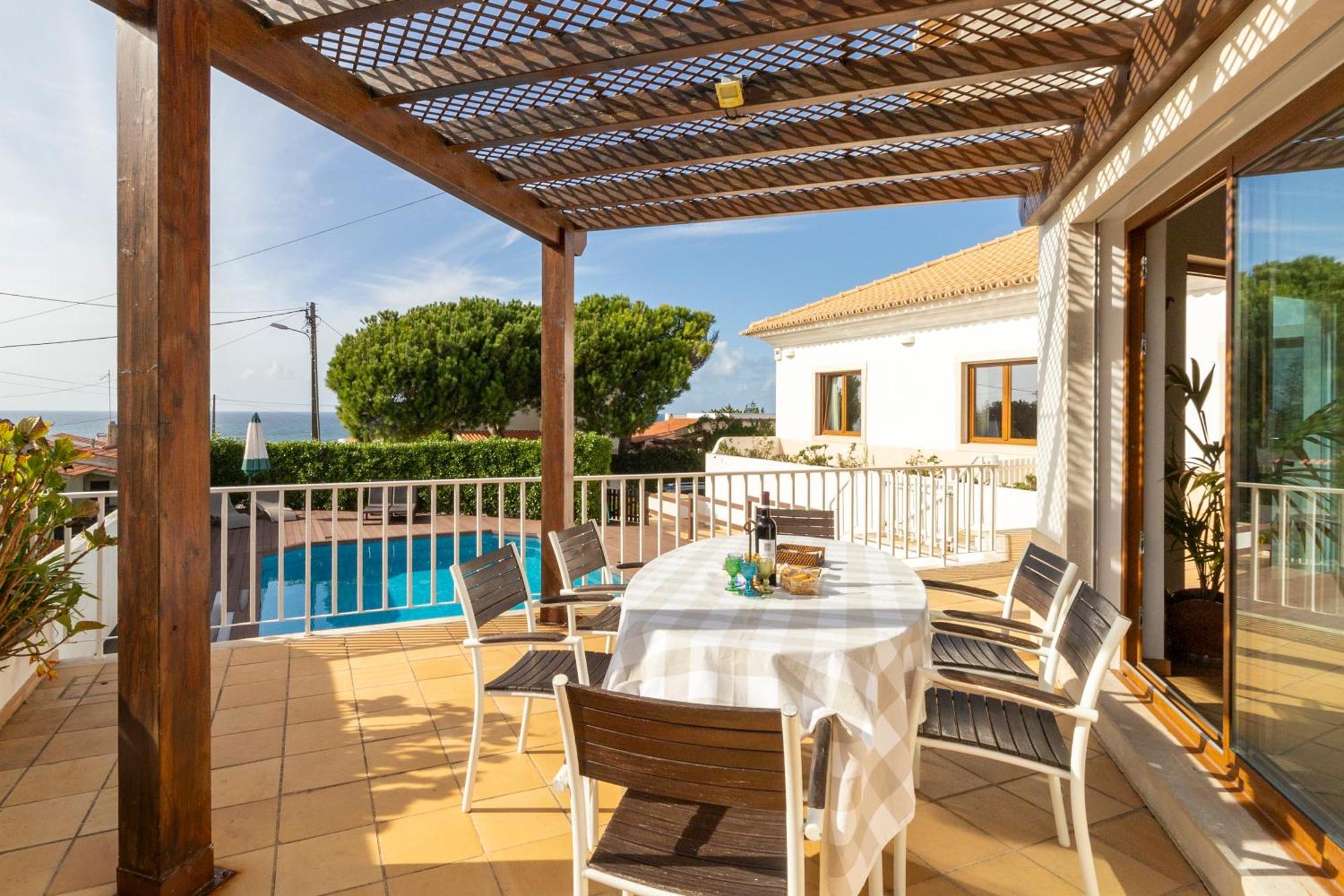 Colares Beach House, Pool Child Friendly 외부 사진