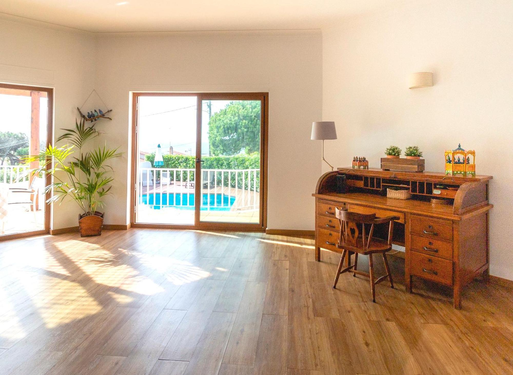 Colares Beach House, Pool Child Friendly 외부 사진