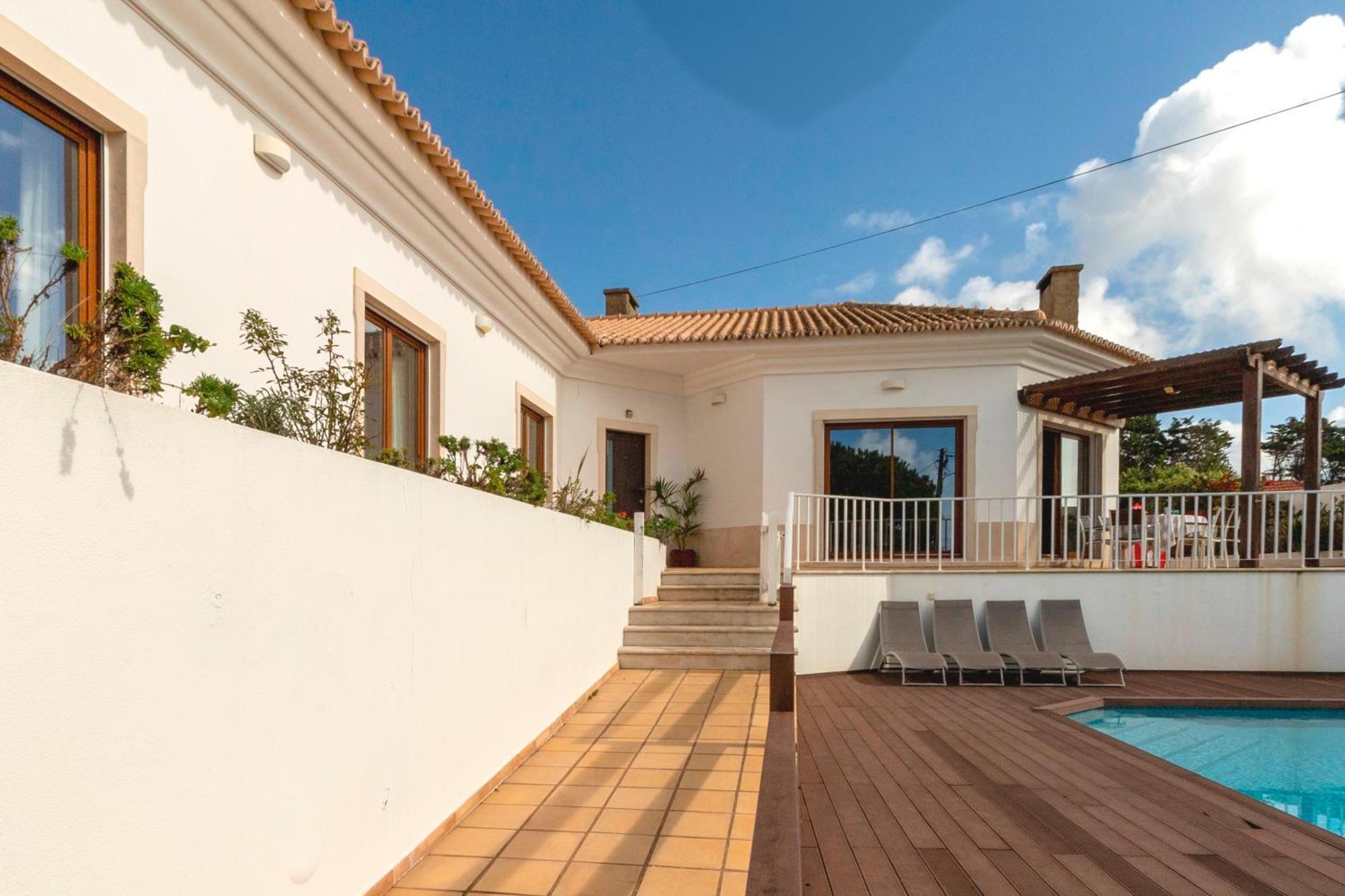 Colares Beach House, Pool Child Friendly 외부 사진