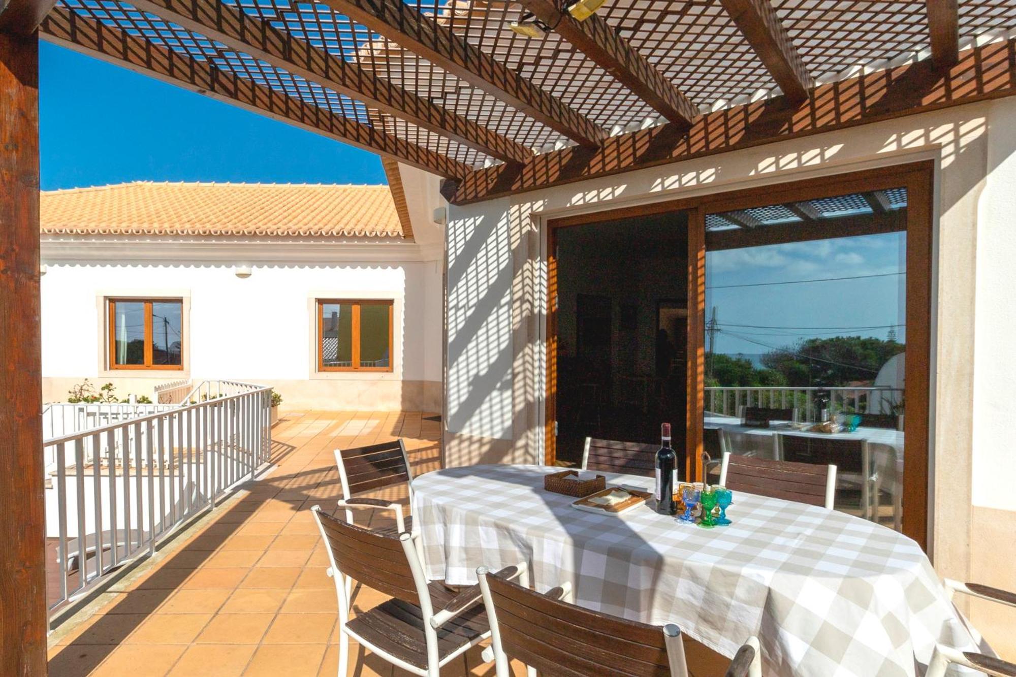 Colares Beach House, Pool Child Friendly 외부 사진