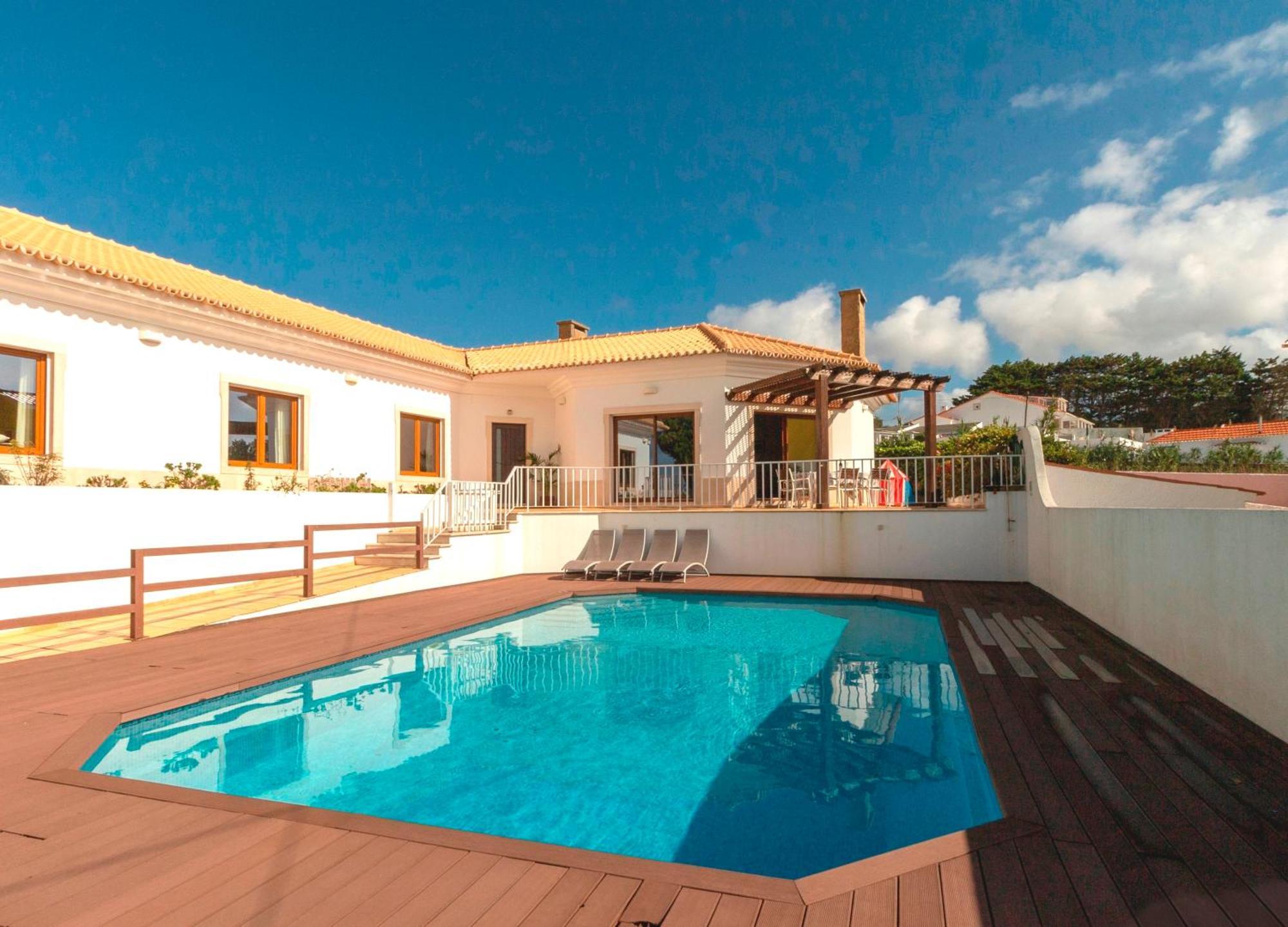Colares Beach House, Pool Child Friendly 외부 사진