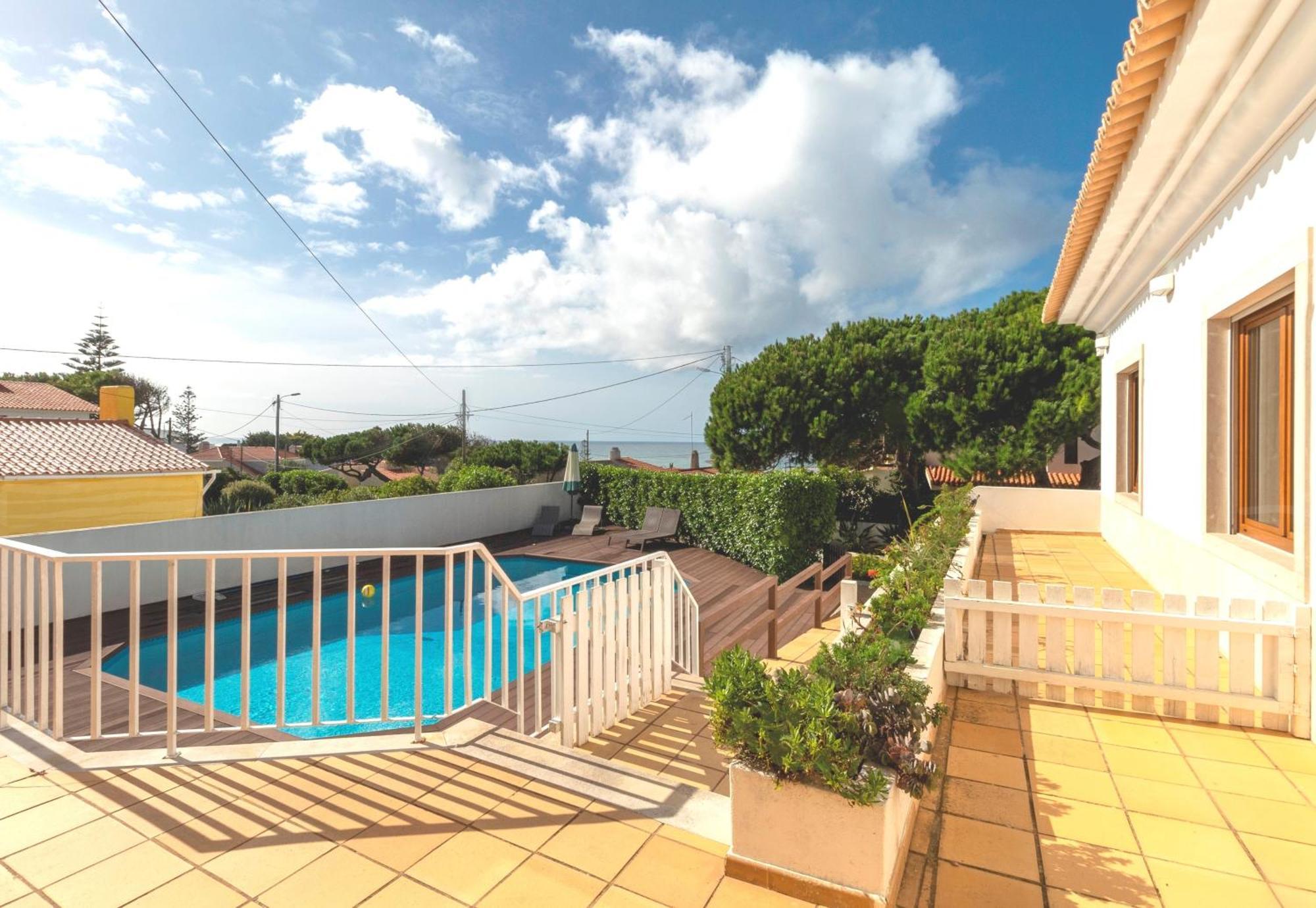 Colares Beach House, Pool Child Friendly 외부 사진