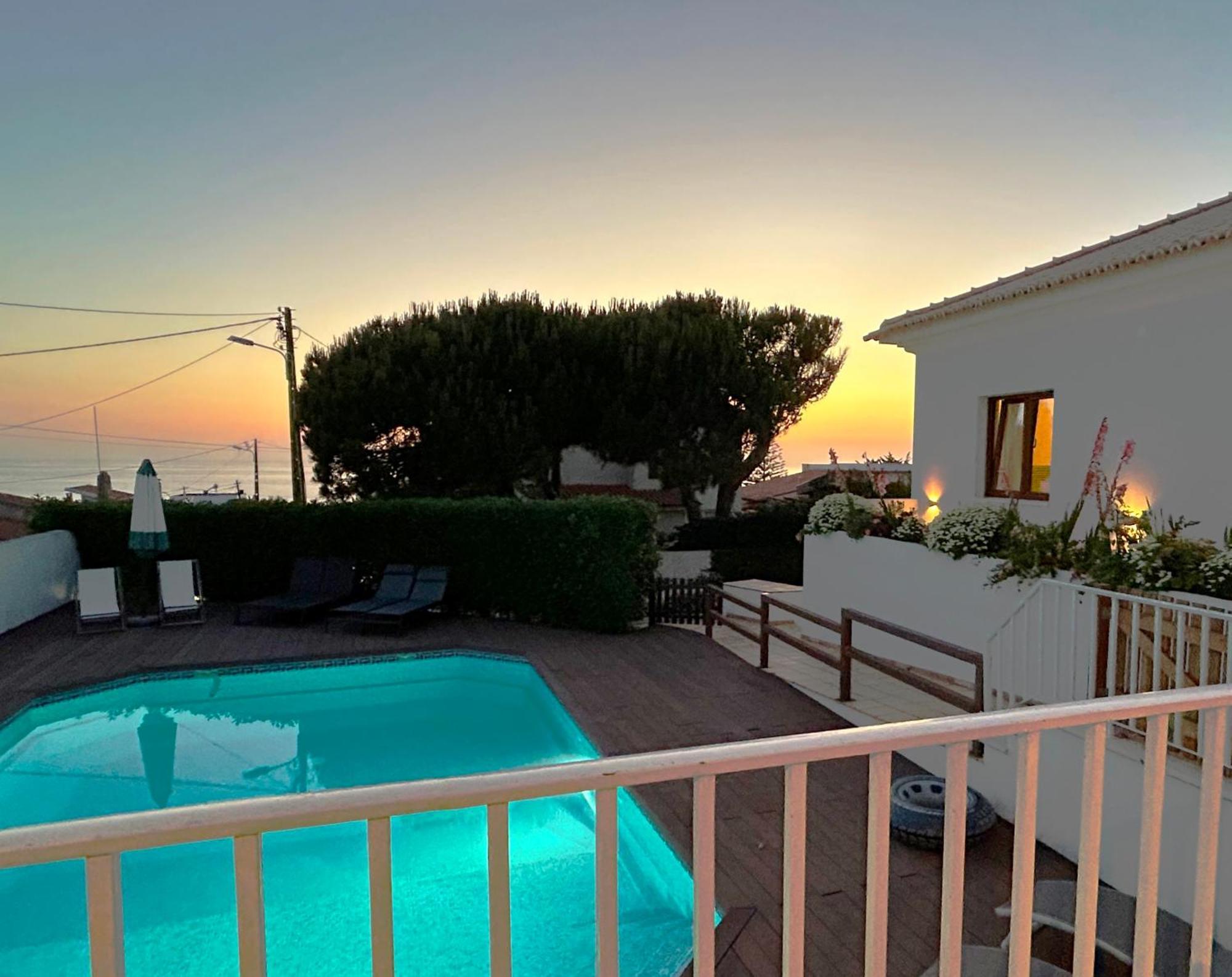 Colares Beach House, Pool Child Friendly 외부 사진