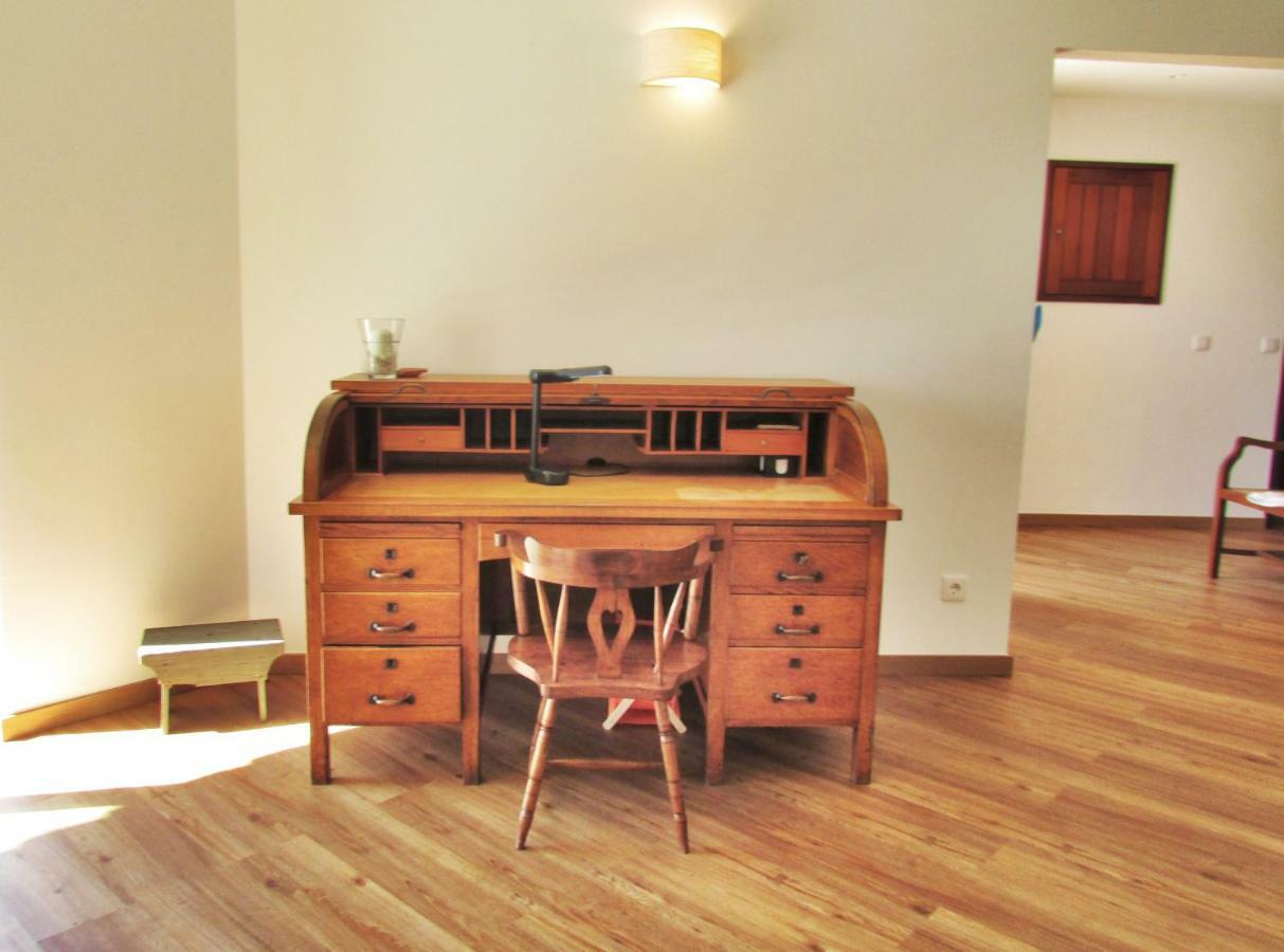 Colares Beach House, Pool Child Friendly 외부 사진